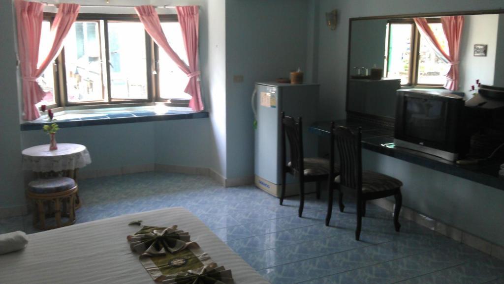 Seabreeze Inn Karon الغرفة الصورة